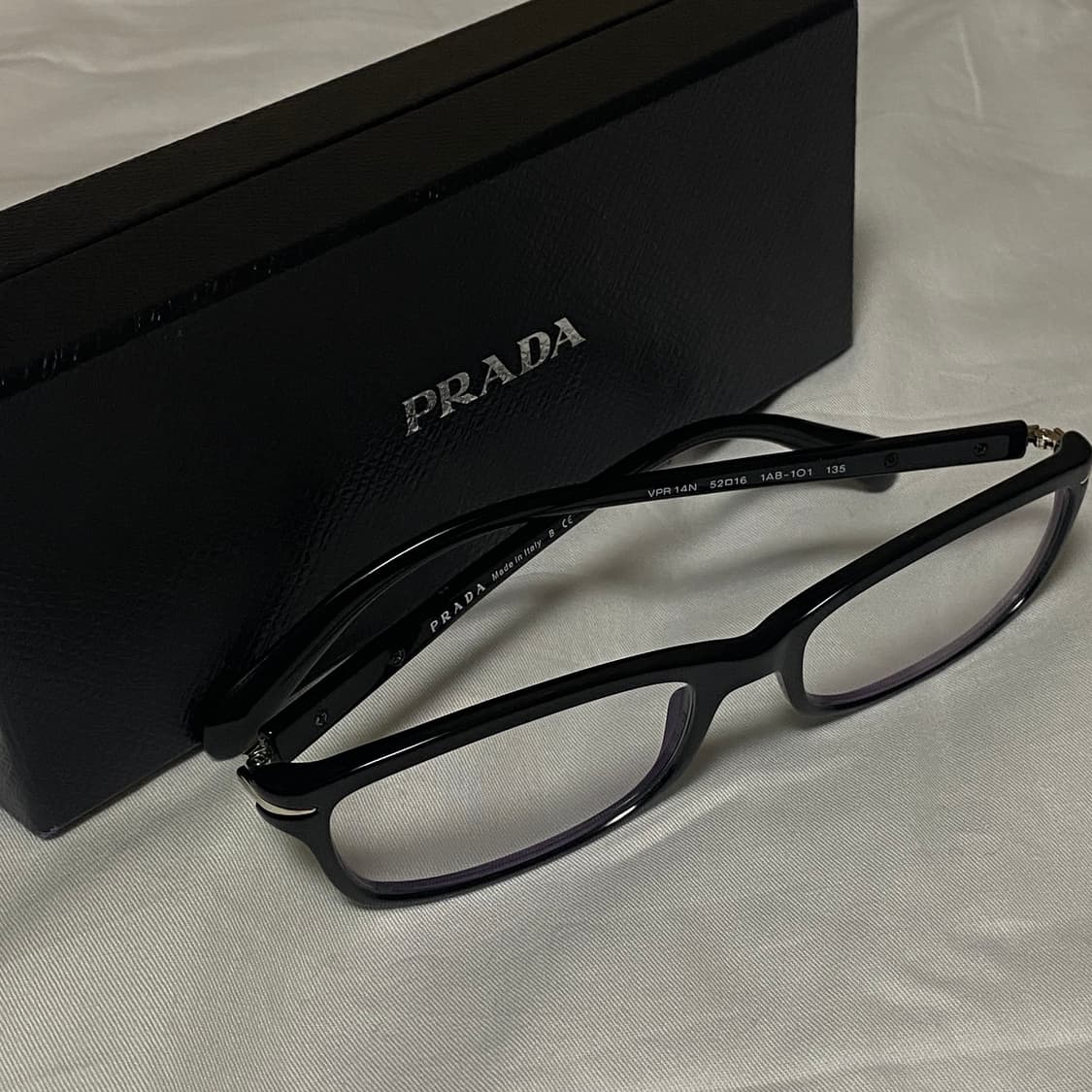 프라다 씬스퀘어 안경 측면 로고 뿔테 블랙 prada 스포츠 크롬하츠 상품이미지6