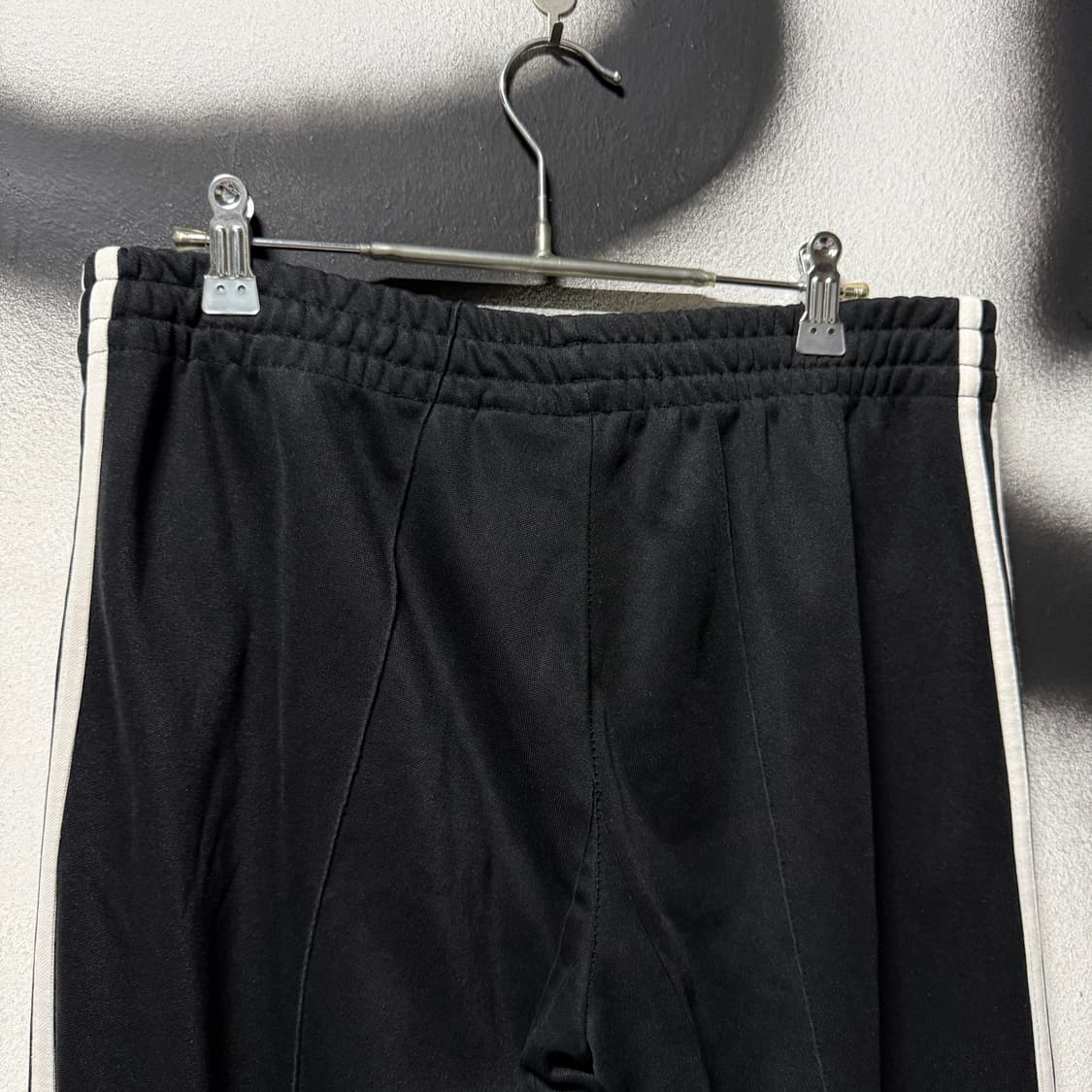 아디다스 파이어버드 블랙 화이트 삼선 배색 트랙 팬츠 상품이미지5