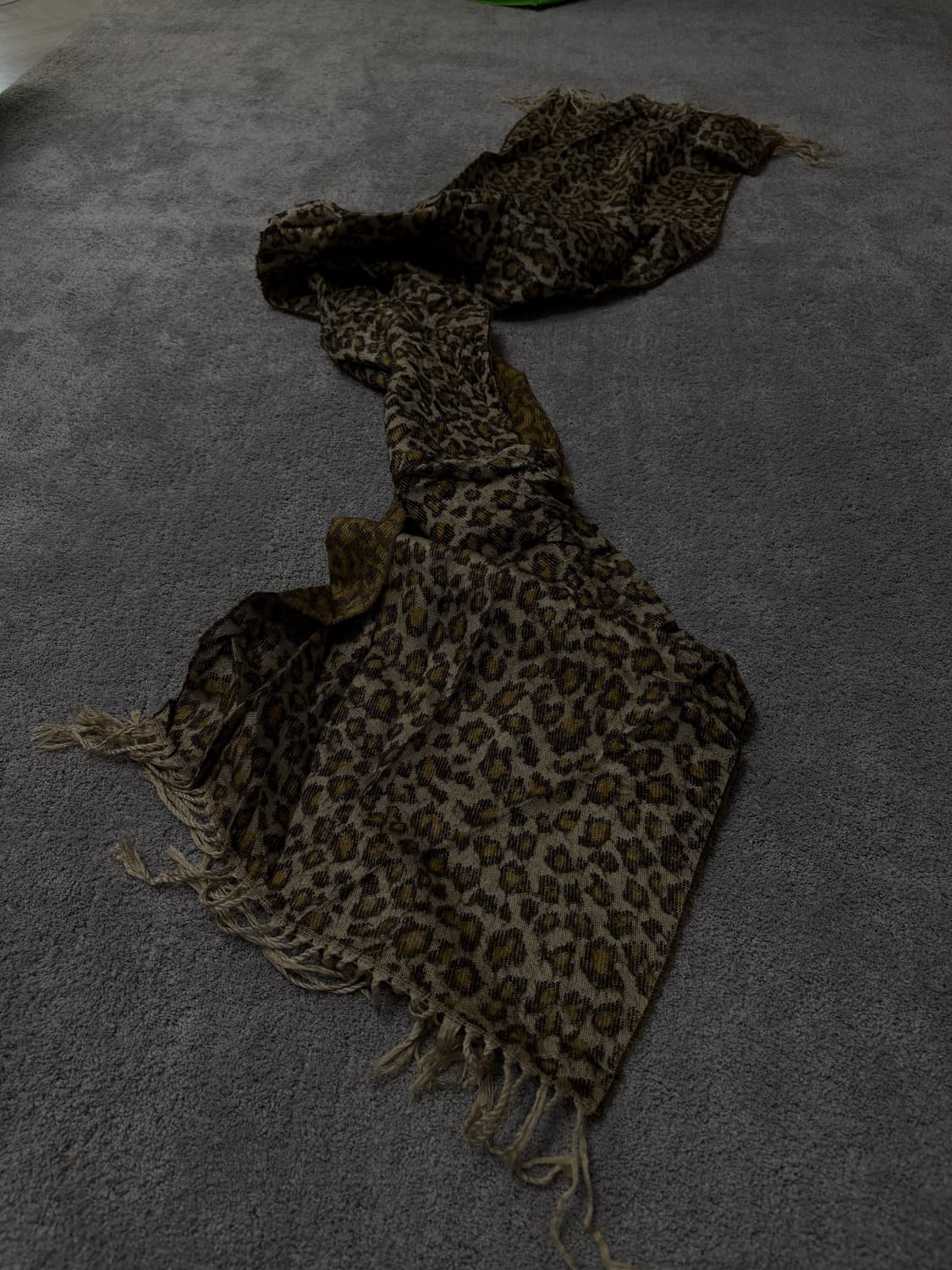 Vintage v-kei punk mood leopard scarf 상품이미지1