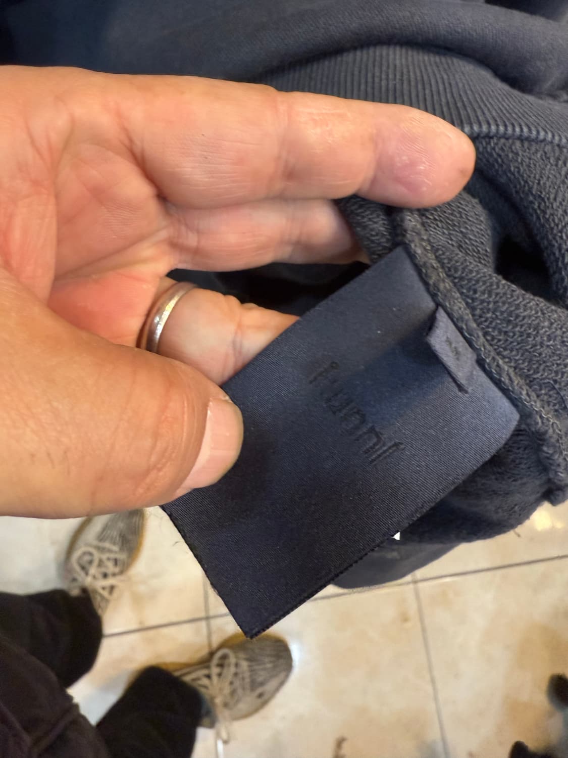 95-100/21fw 정품 준지 맨투맨 팝니다 상품이미지5