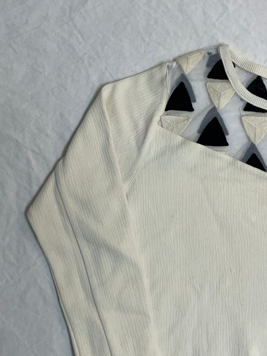 에센셜 맨투맨 상품이미지3