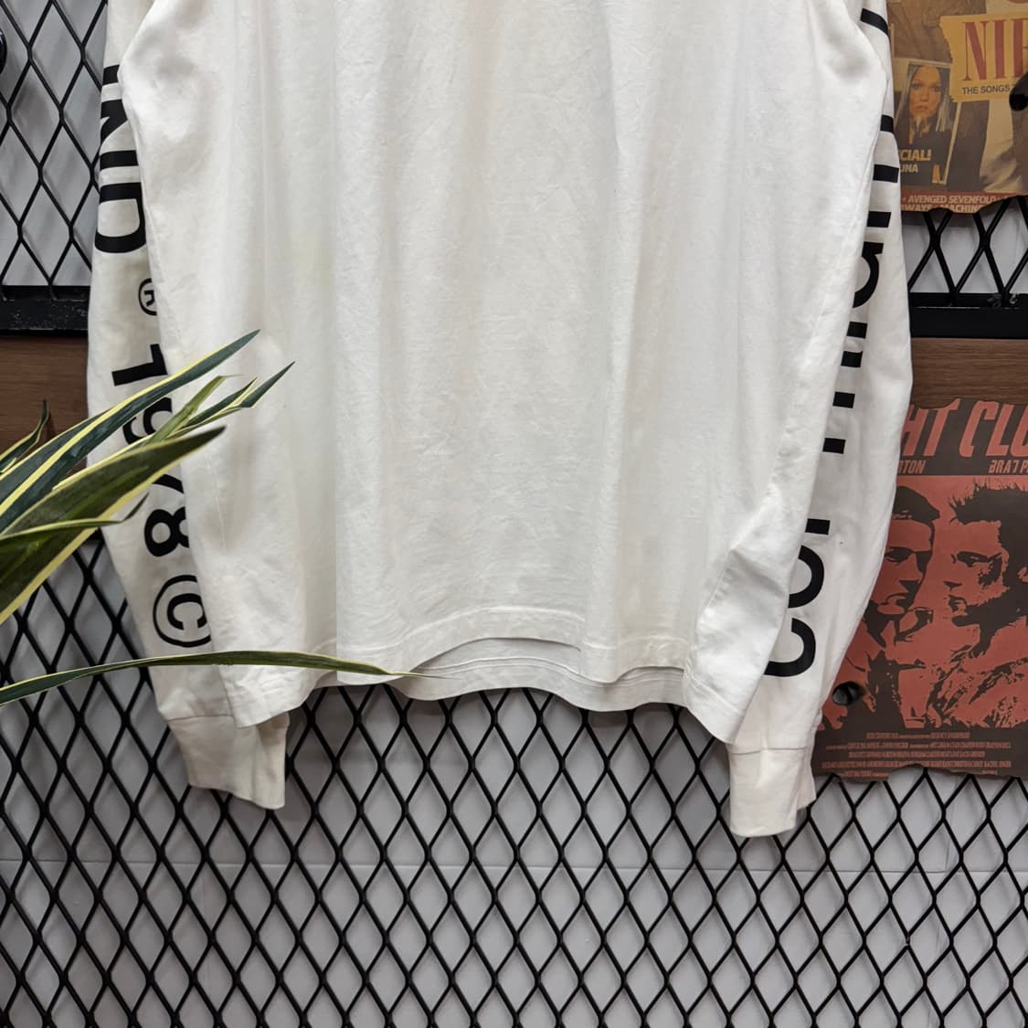 디젤 재패니즈 캐릭터 그래픽 롱슬리브 사이드 레터링 포인트 화이트 상품이미지4