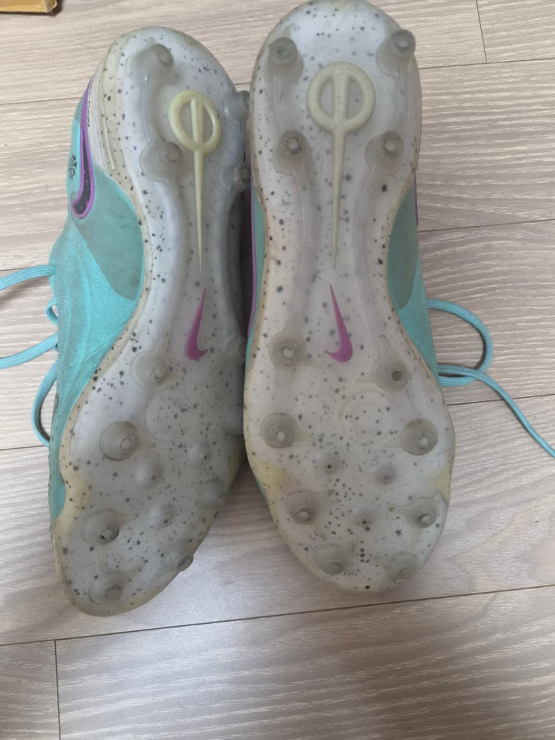 나이키 티엠포 레전드10 엘리트 AG 250 상품이미지2