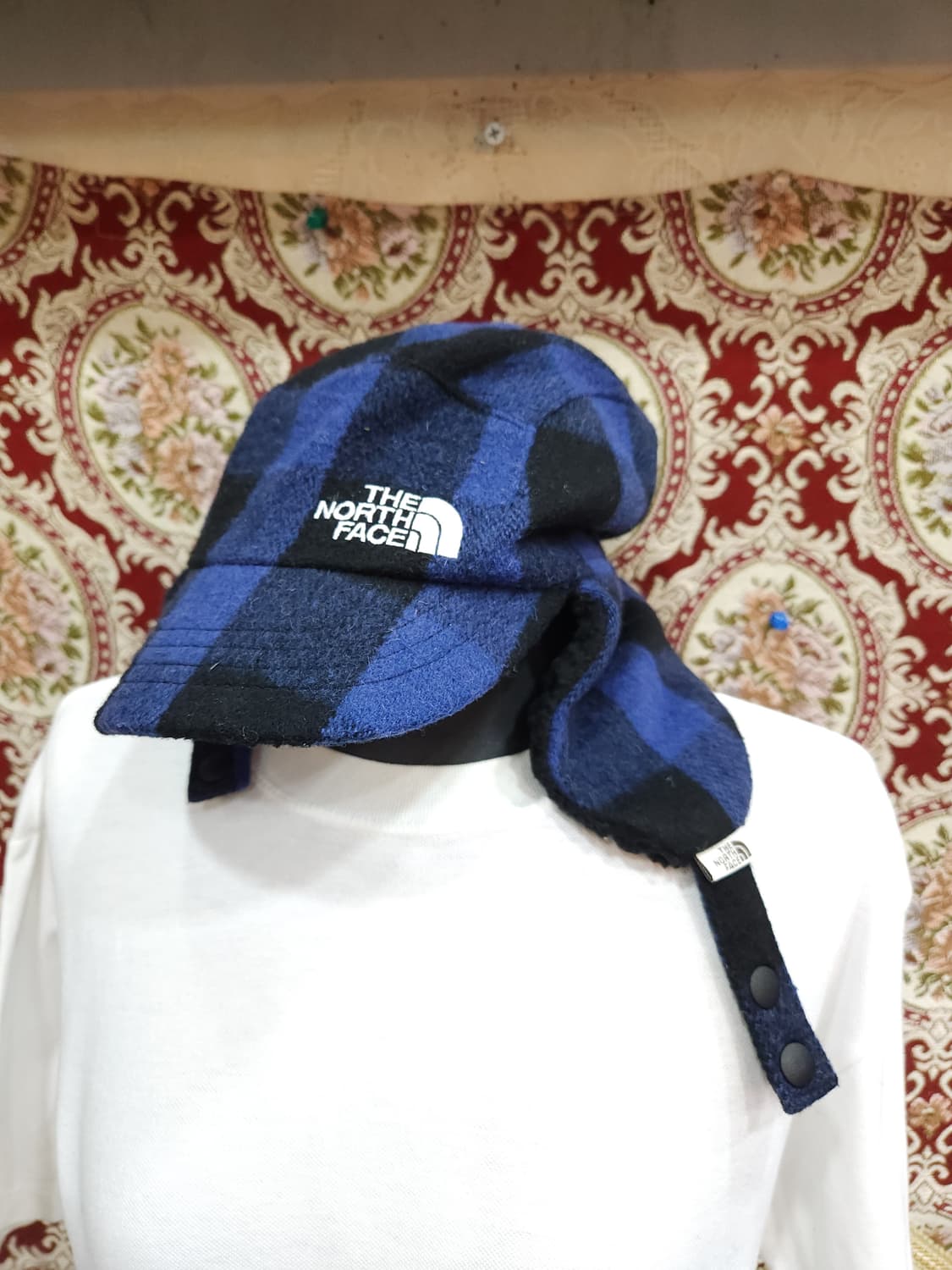 노스페이스 체크 울 트루퍼햇

 상품이미지1