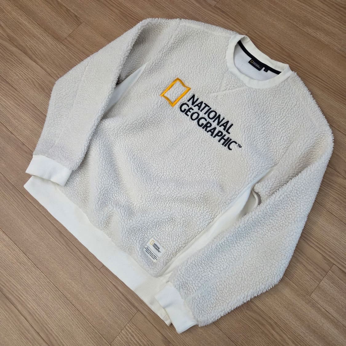 내셔널지오그래픽 뽀글이 티셔츠 L 아이보리 상품이미지5