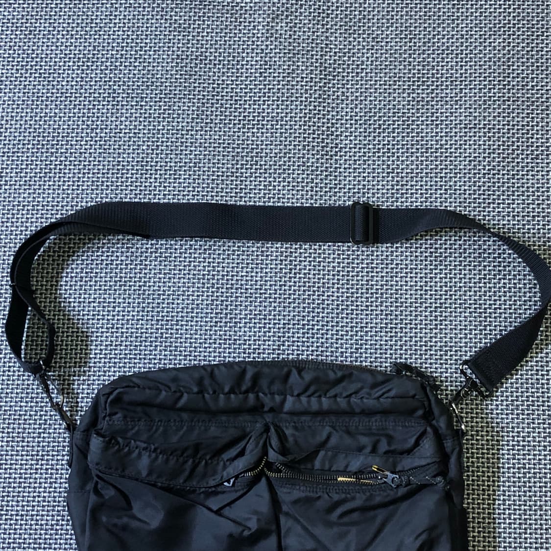 포터 나일론 크로스백  상품이미지2