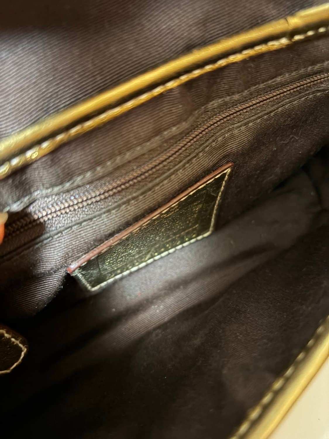 코치 시그니처 브라운 버클 숄더백 크로스백 상품이미지3