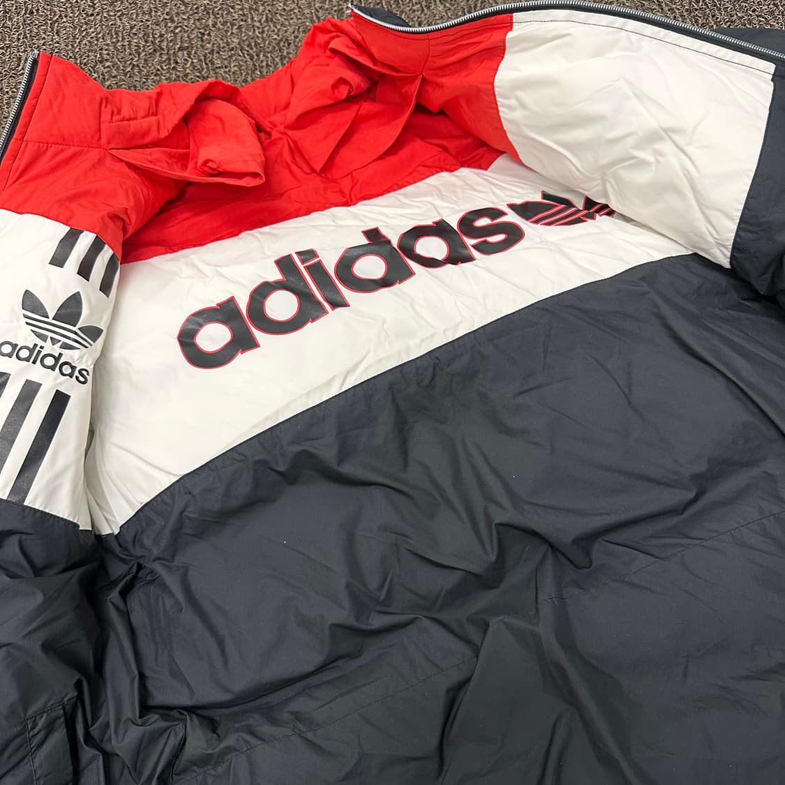 아디다스 덕다운 양면 패딩 블랙 110(2XL) 상품이미지7