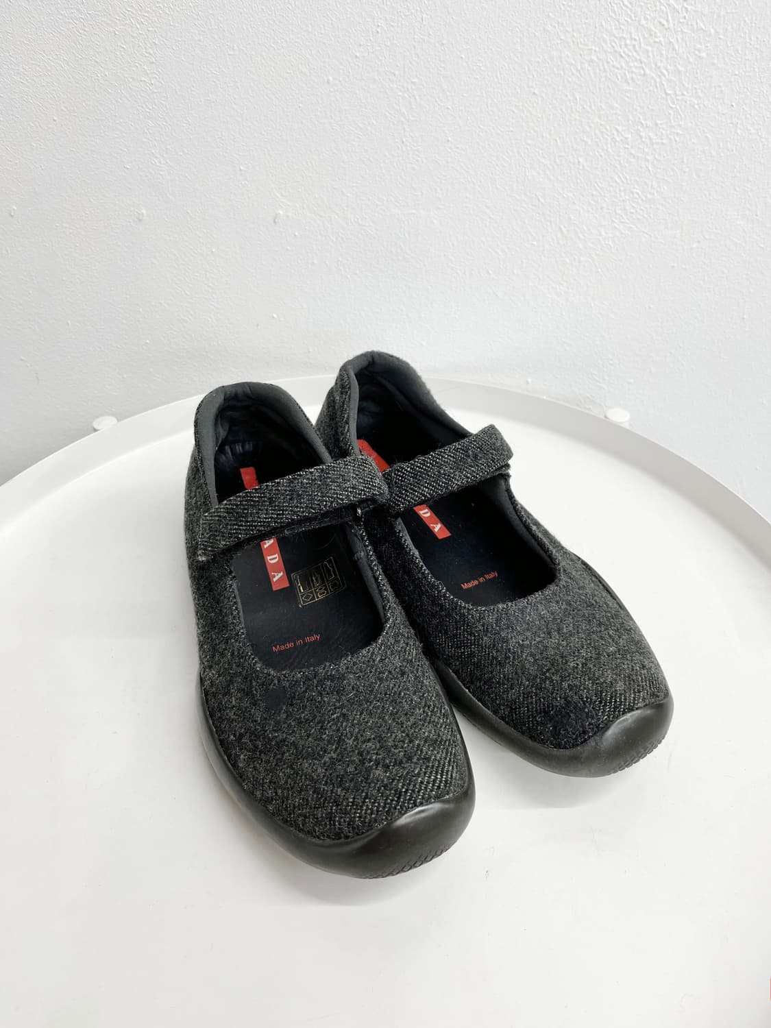 프라다 스포츠 메리제인 모직 플랫슈즈(230-40) 상품이미지1