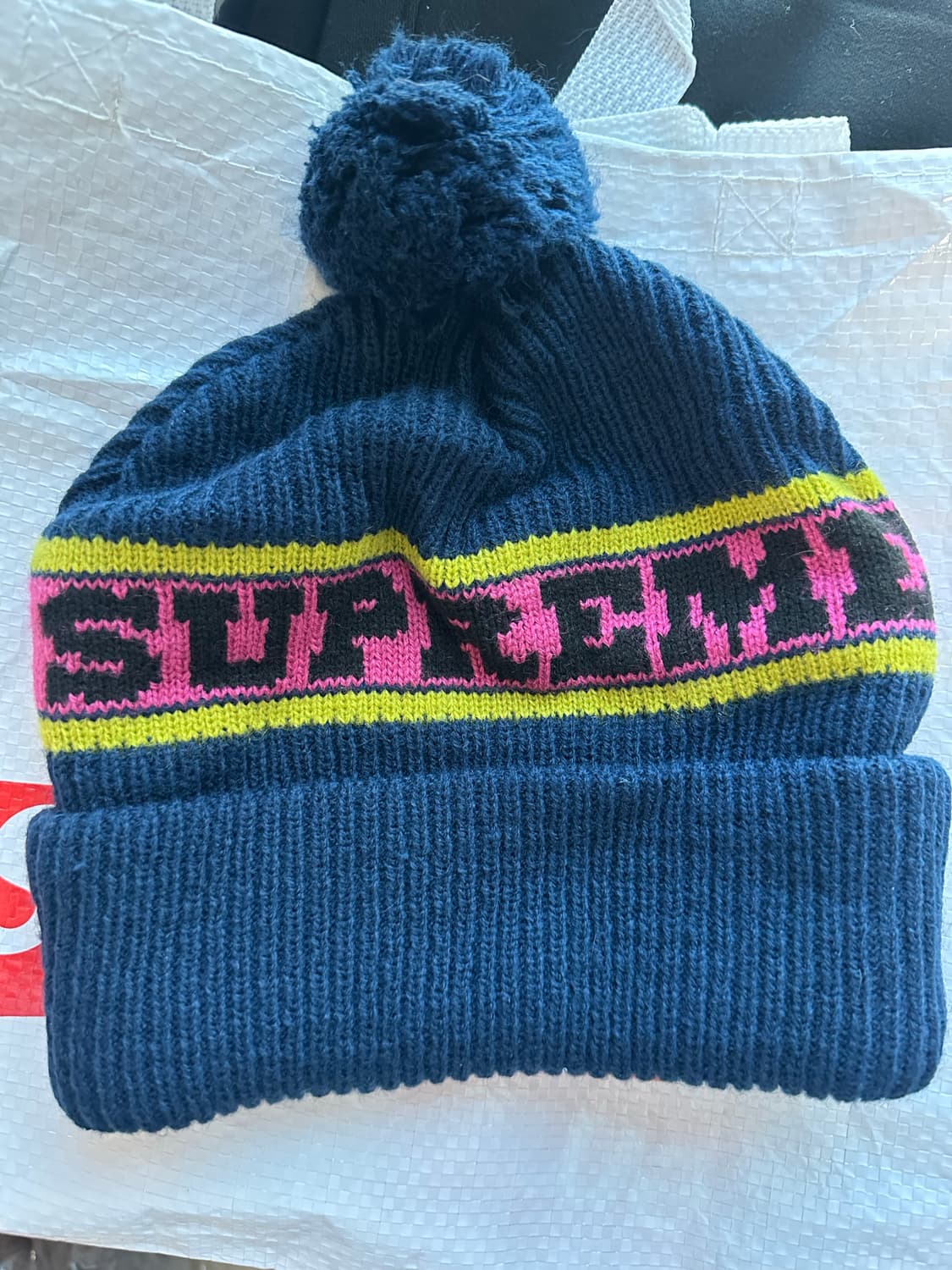 슈프림 빅 스트라이프 비니 네이비 24FW(아이보리 교환가능) 상품이미지1