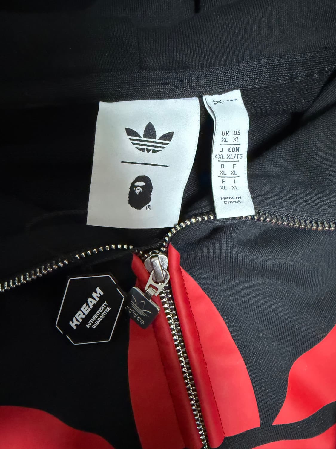 베이프 샤크후드 아디다스 상품이미지3