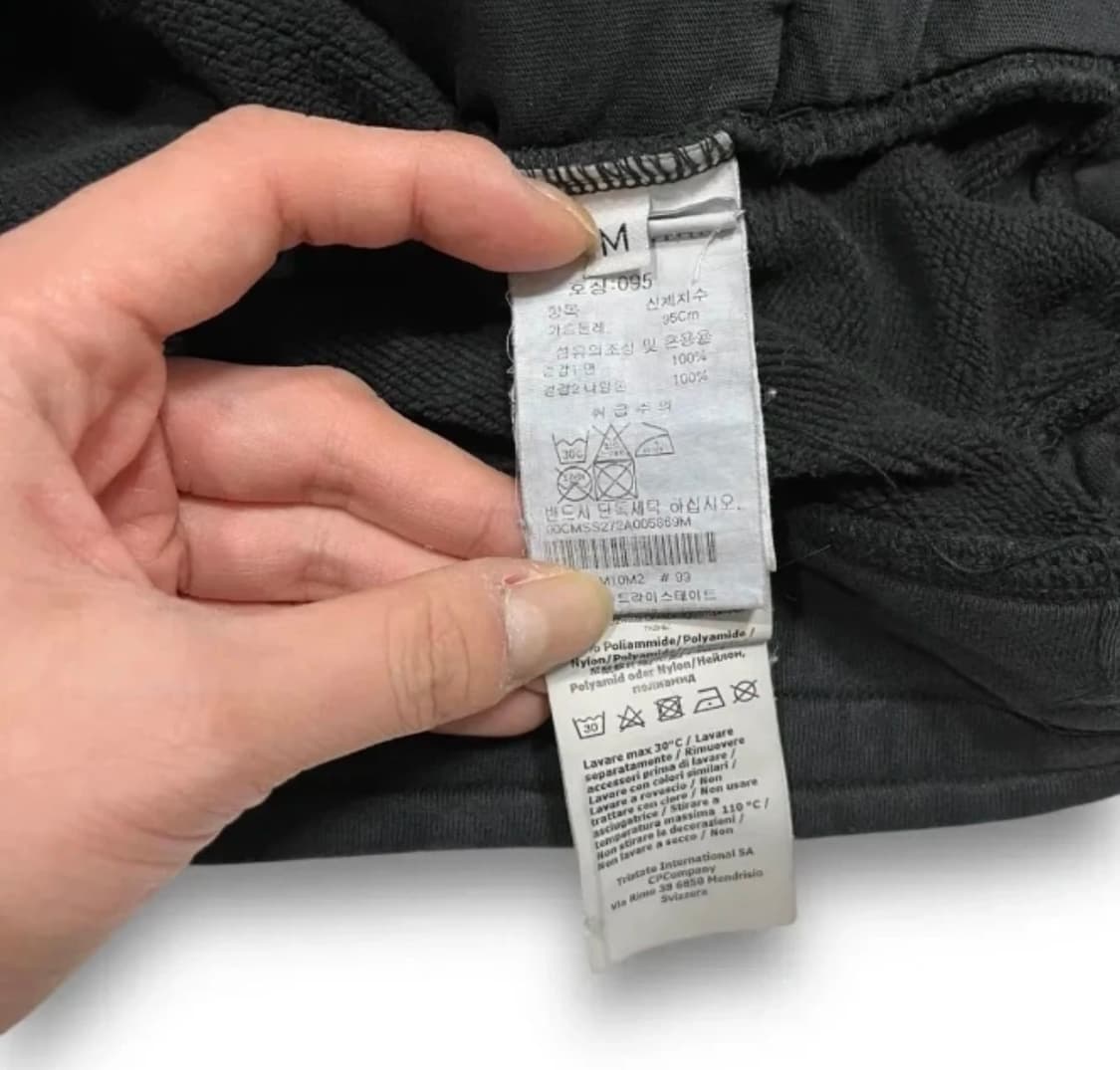 cp컴퍼니 암포켓 맨투맨 블랙 상품이미지3