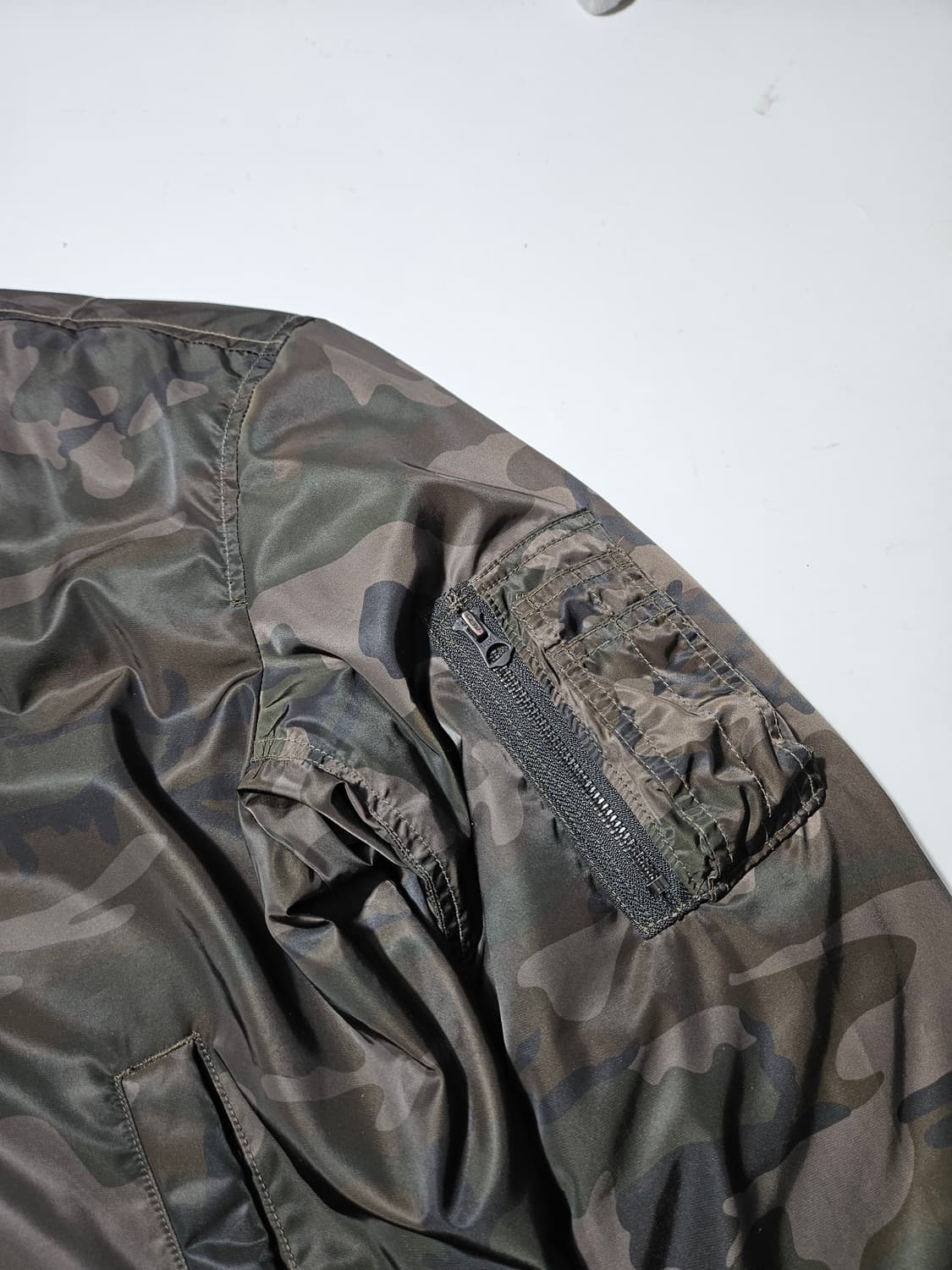 데님앤서플라이 카모 Ma-1 플라이트 자켓 M 덕다운 패딩 상품이미지6