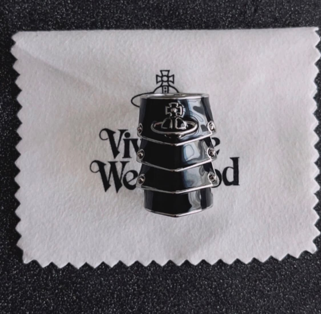 비비안웨스트우드 아카이브 블랙실버 아르테미스 너클링 반지 상품이미지6