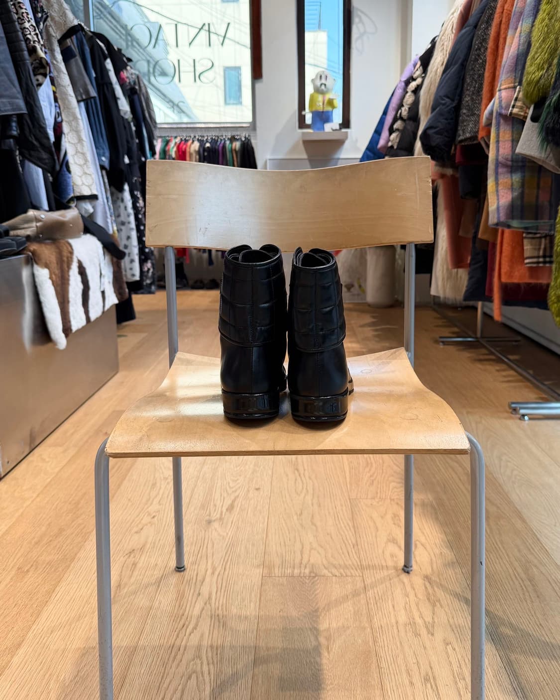 샤넬 블랙 00s 가죽 인터로킹 퀼팅 앵클 컴뱃 부츠 상품이미지5