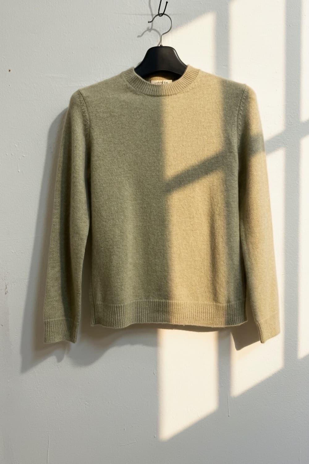 더 캐시미어 크루넥 니트 상품이미지1