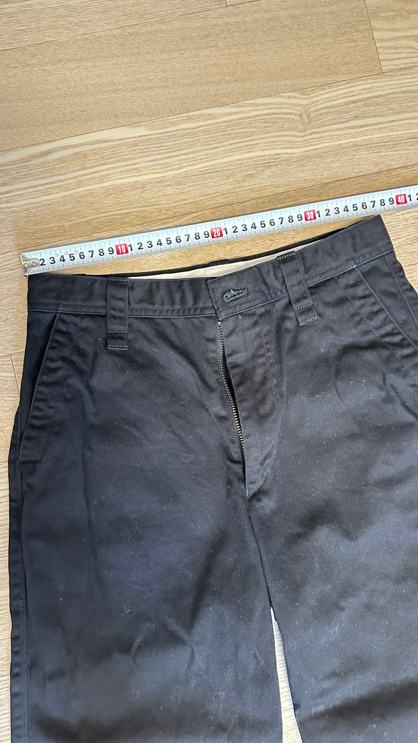 유니클로U 와이드핏치노팬츠 블랙 73(28) 상품이미지4