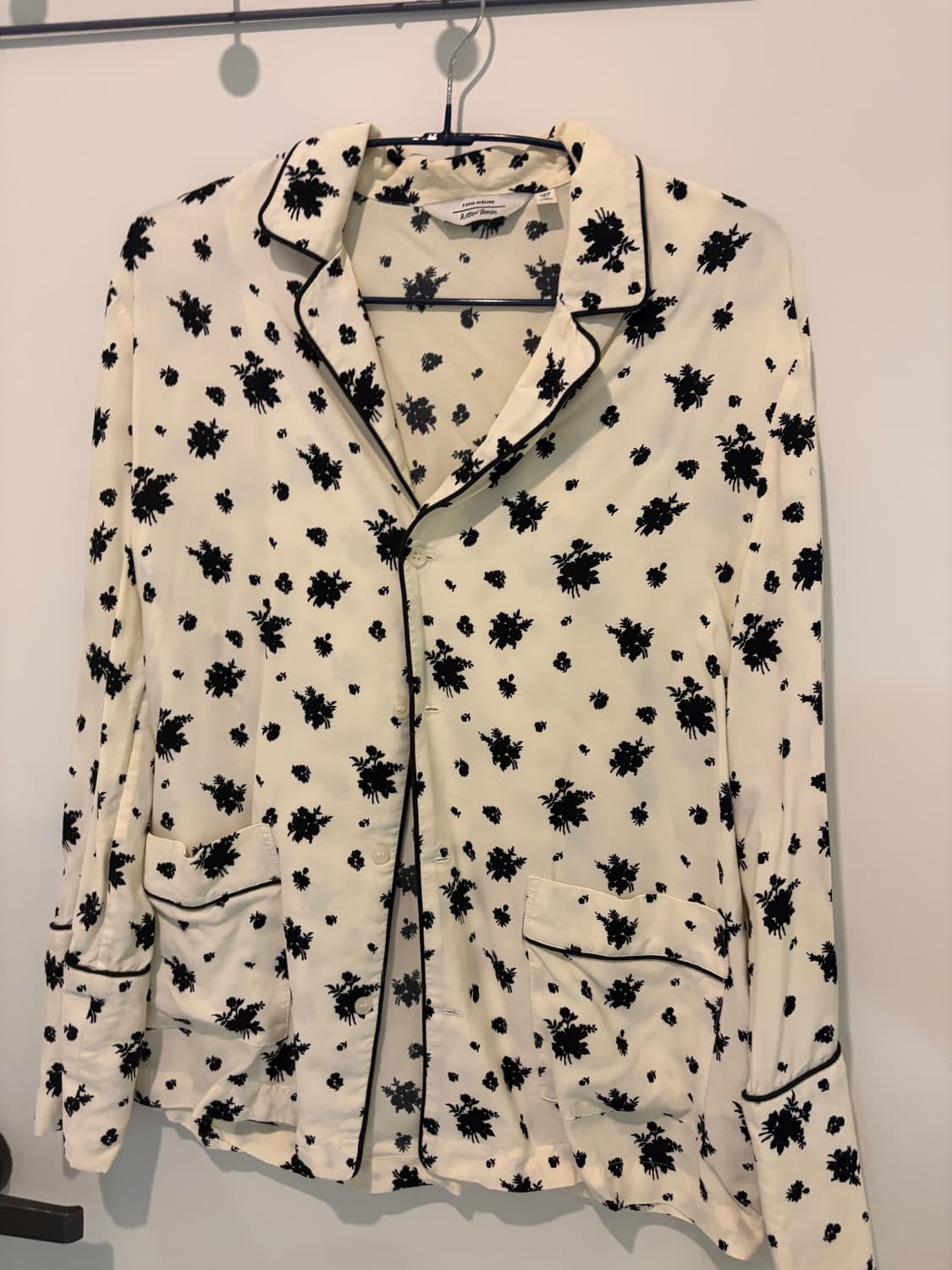 앤아더 블라우스 상품이미지1