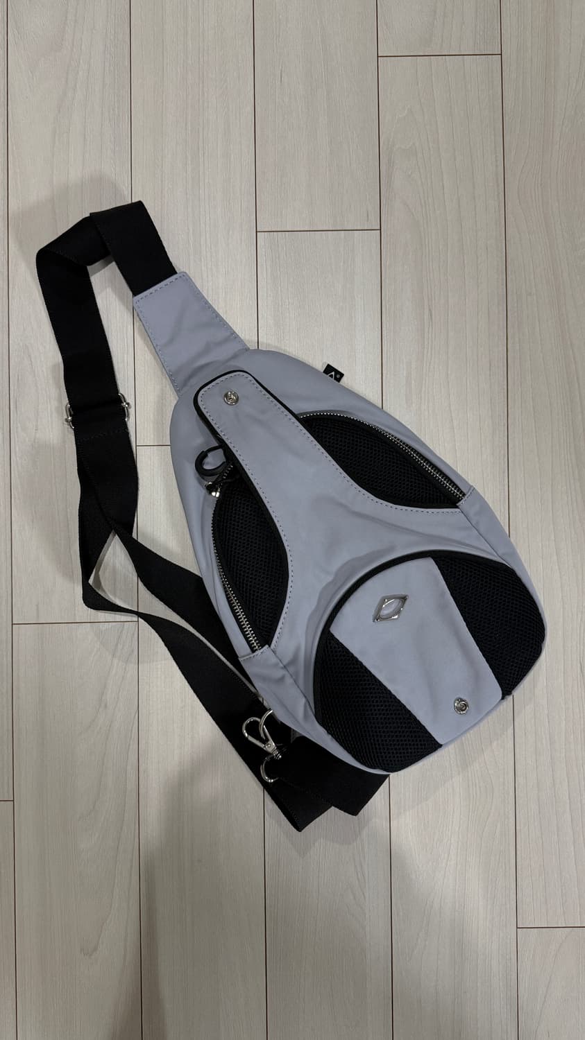 미스치프 폴더블 슬링백 라이트 그레이(한정판) 상품이미지2