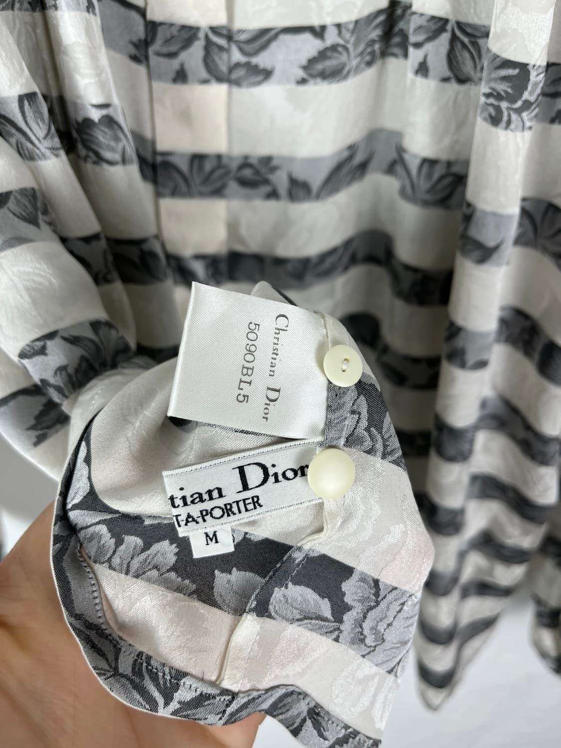 90s Christian Dior 플라워패턴 플리츠 카라 실크 셔츠 상품이미지9