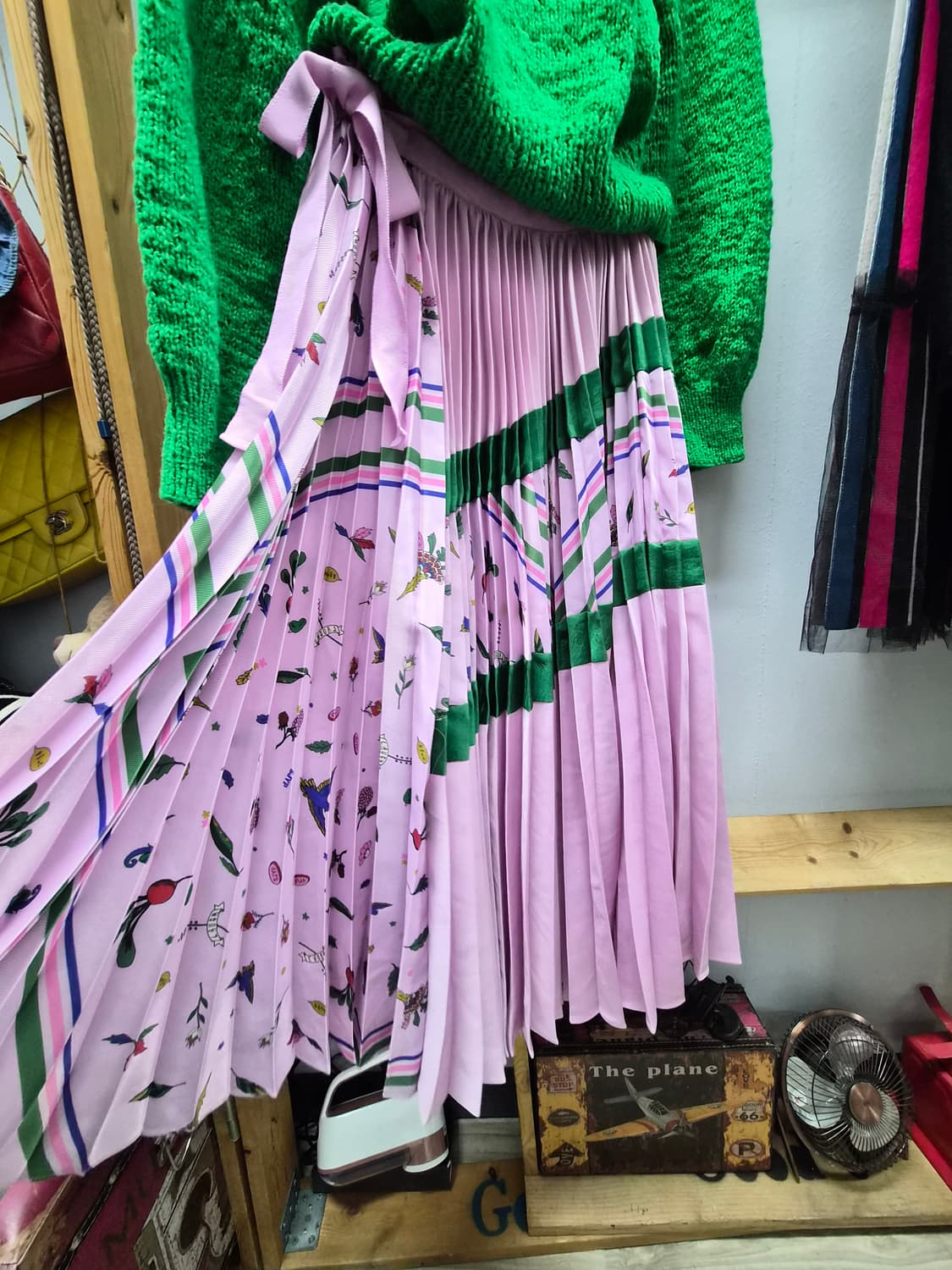 오브제 언발 플리츠스커트. 그린 홀가먼트 핸드메이드니트 상품이미지2