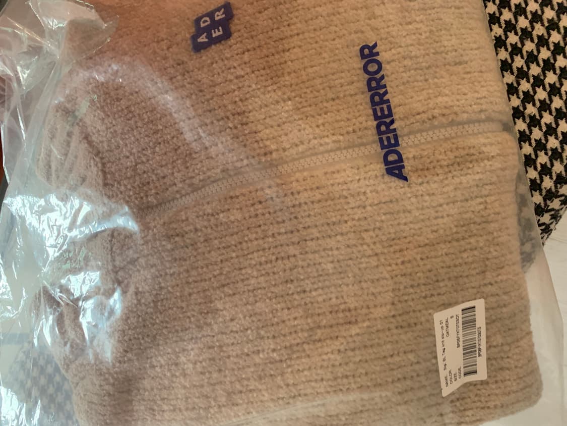 아더에러 시그니피컨트 니트집업 오트밀 S 상품이미지3