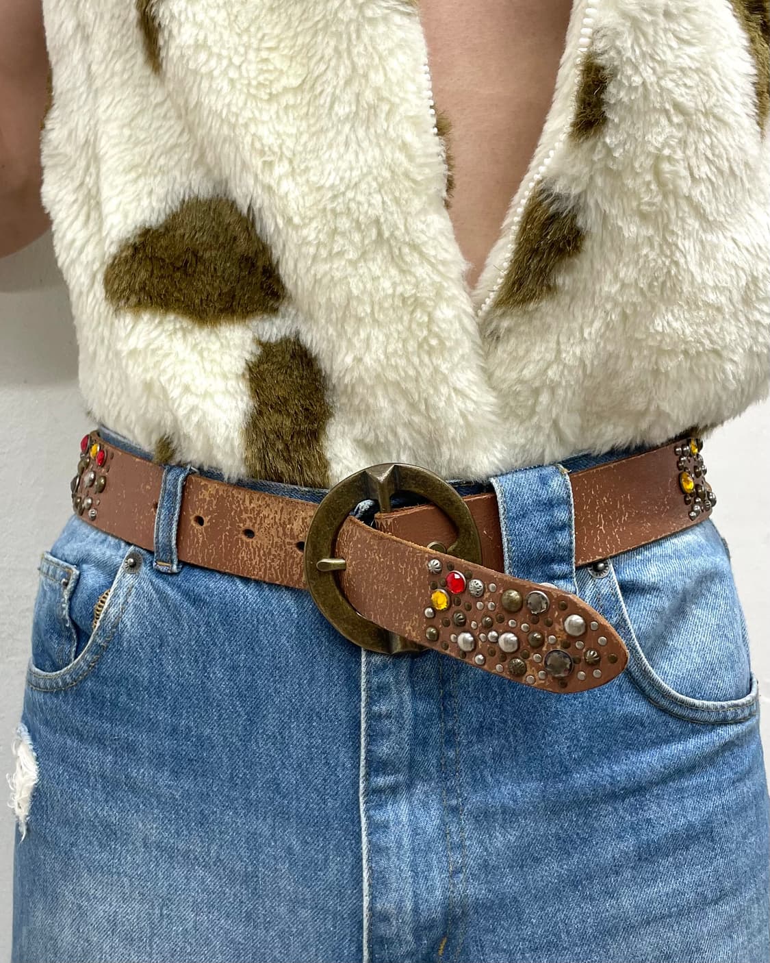 Gemstone Stud Brown Leather Belt 상품이미지1