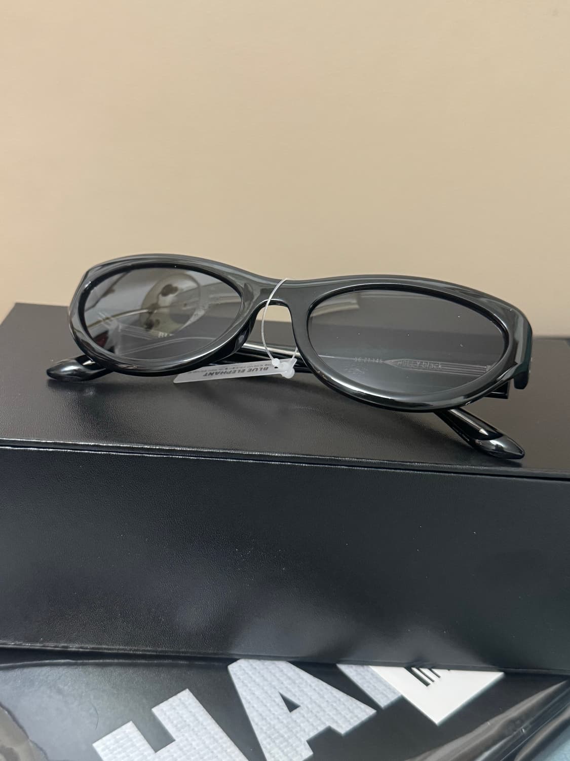 블루엘리펀트 hollyblack 구성품+가방+쇼핑백 상품이미지2