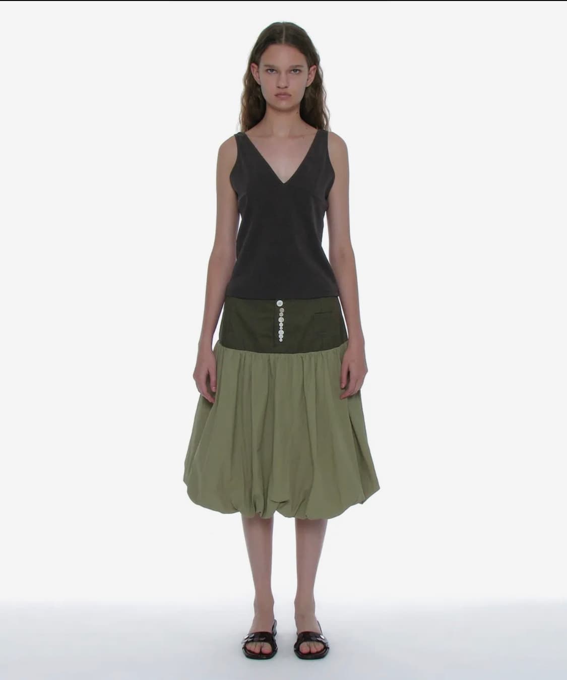 파르티멘토우먼_버튼 포인티드 퍼프 미디 스커트_카키 그린  상품이미지1