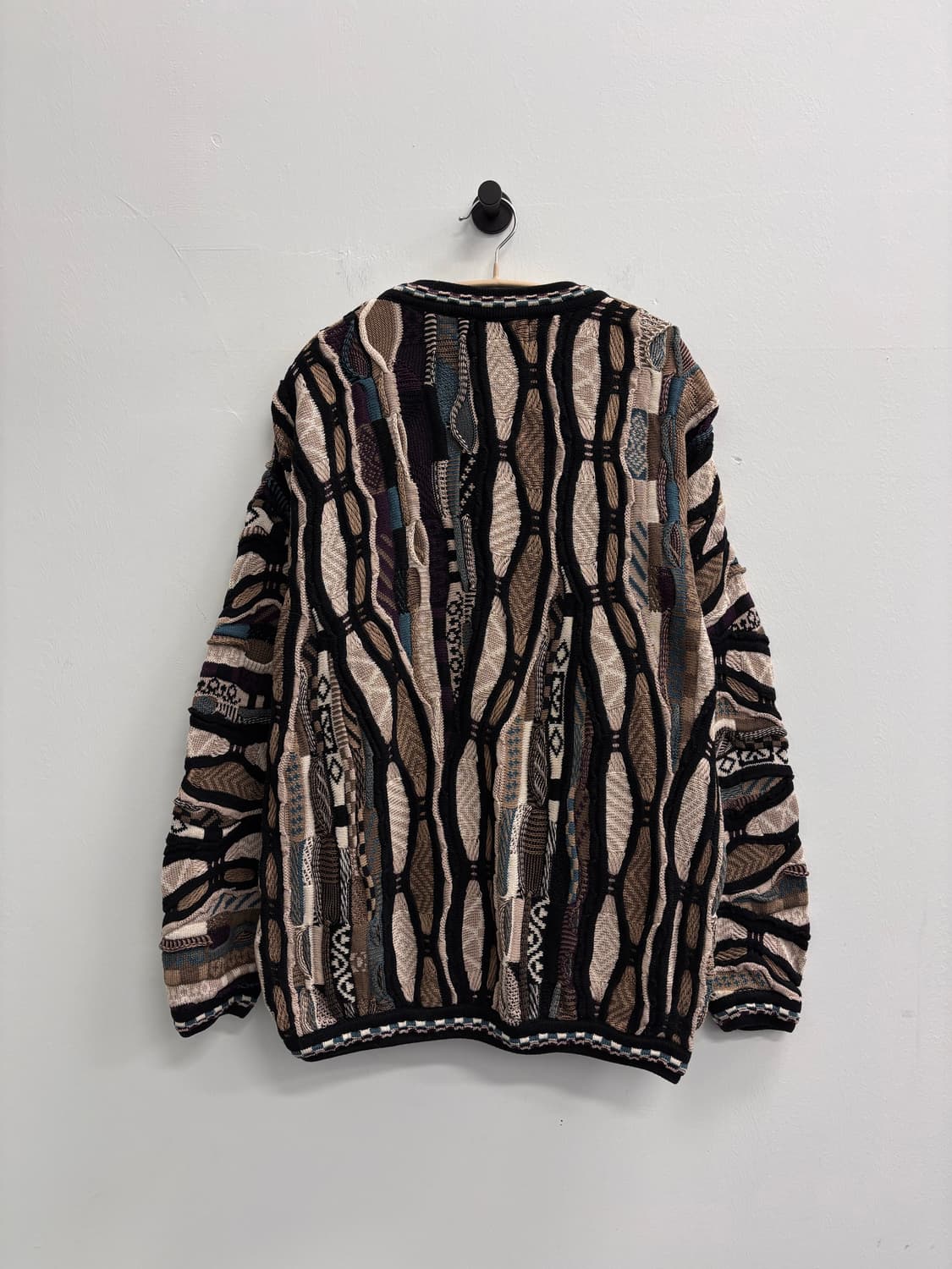 바라쿠타(BARACUTA by TUNDRA) 쿠지핏 케이블 니트 상품이미지4