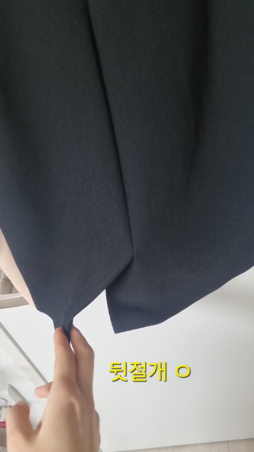 JJ 지고트 JIGOTT 블랙 베이지 배색 원피스 하객룩 상품이미지3