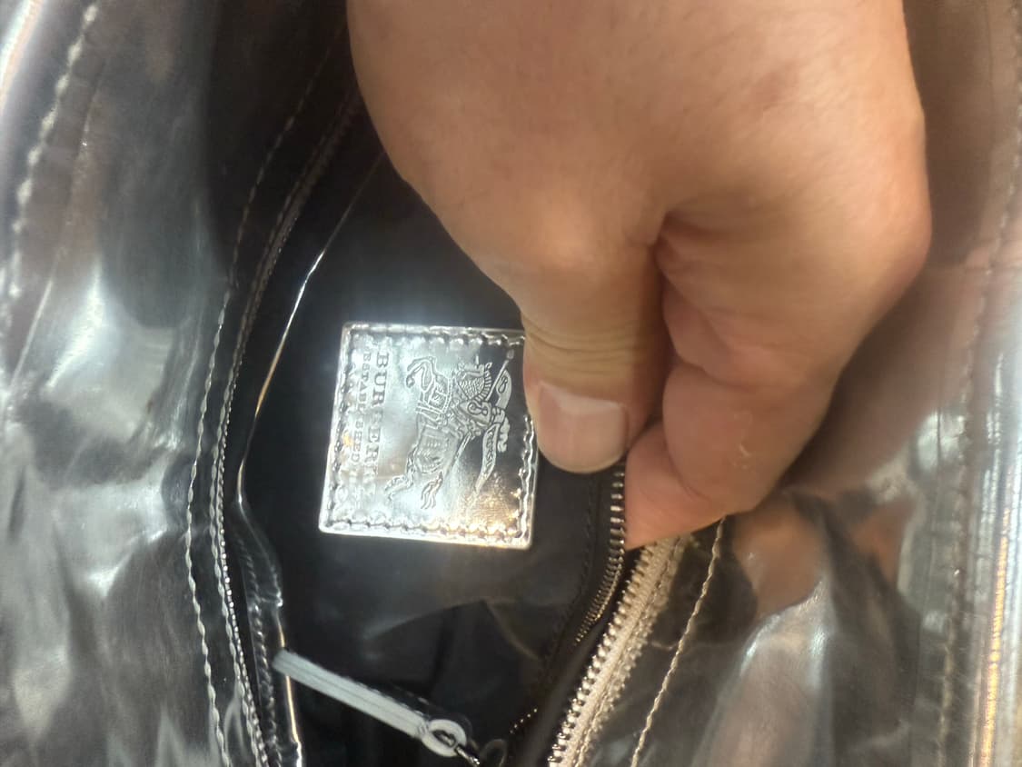 정품 버버리 실버 체크 2way백 팝니다 상품이미지7