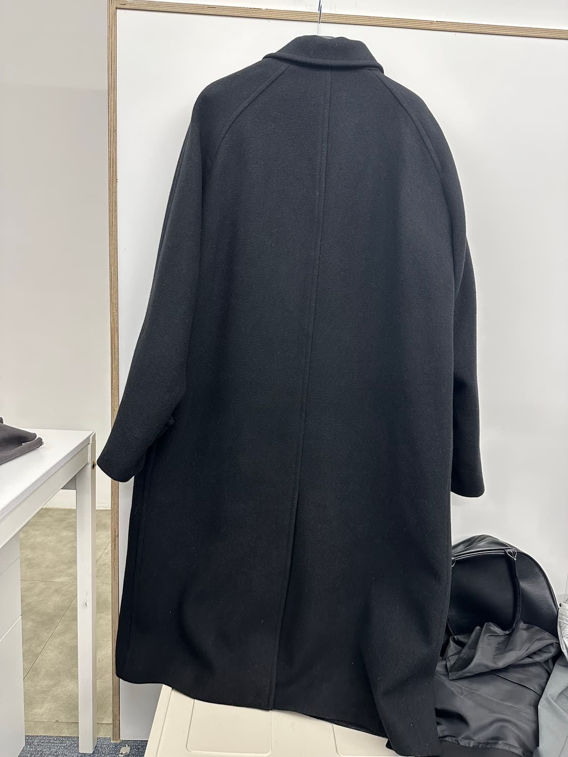 무탠다드 오버사이즈 머프 발마칸 코트(블랙) 상품이미지2