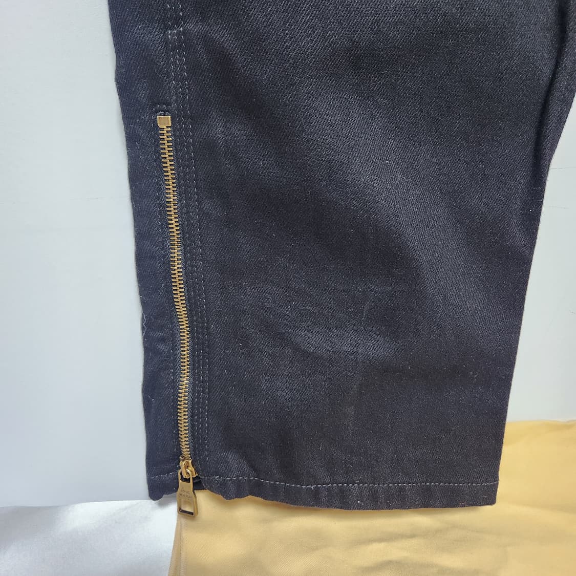 루이비통 블랙진 청바지 매장판정품 허리32사이즈 상품이미지4