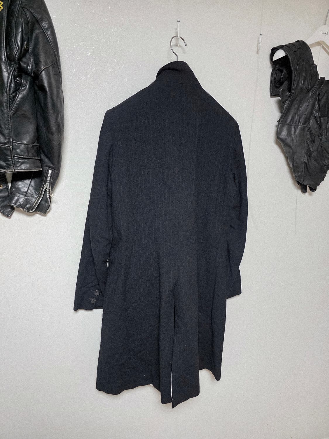 Bergfabel black stripe coat 상품이미지3
