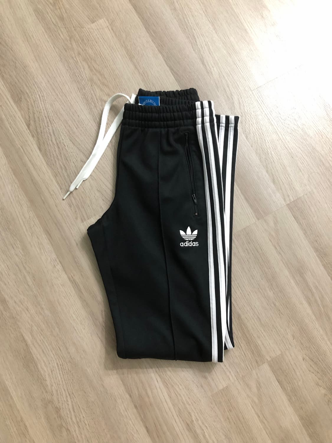 아디다스 유로파 트랙 팬츠 상품이미지1