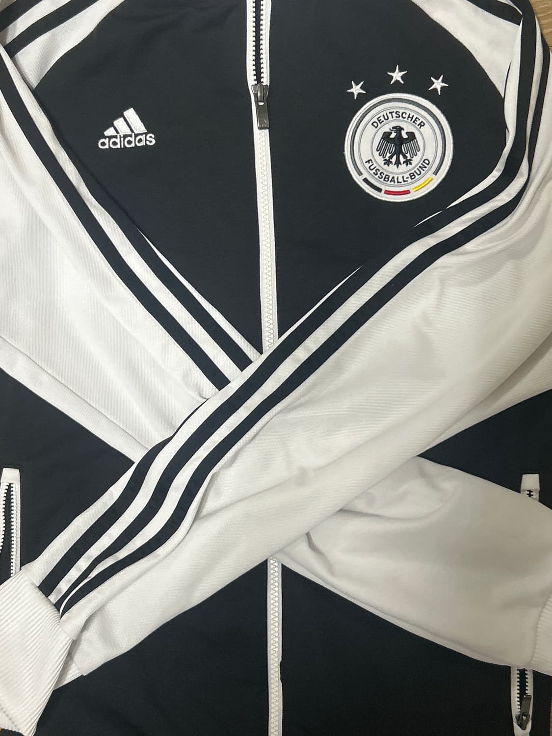 독일 흰검 아디다스 져지 100 사이즈 상품이미지1