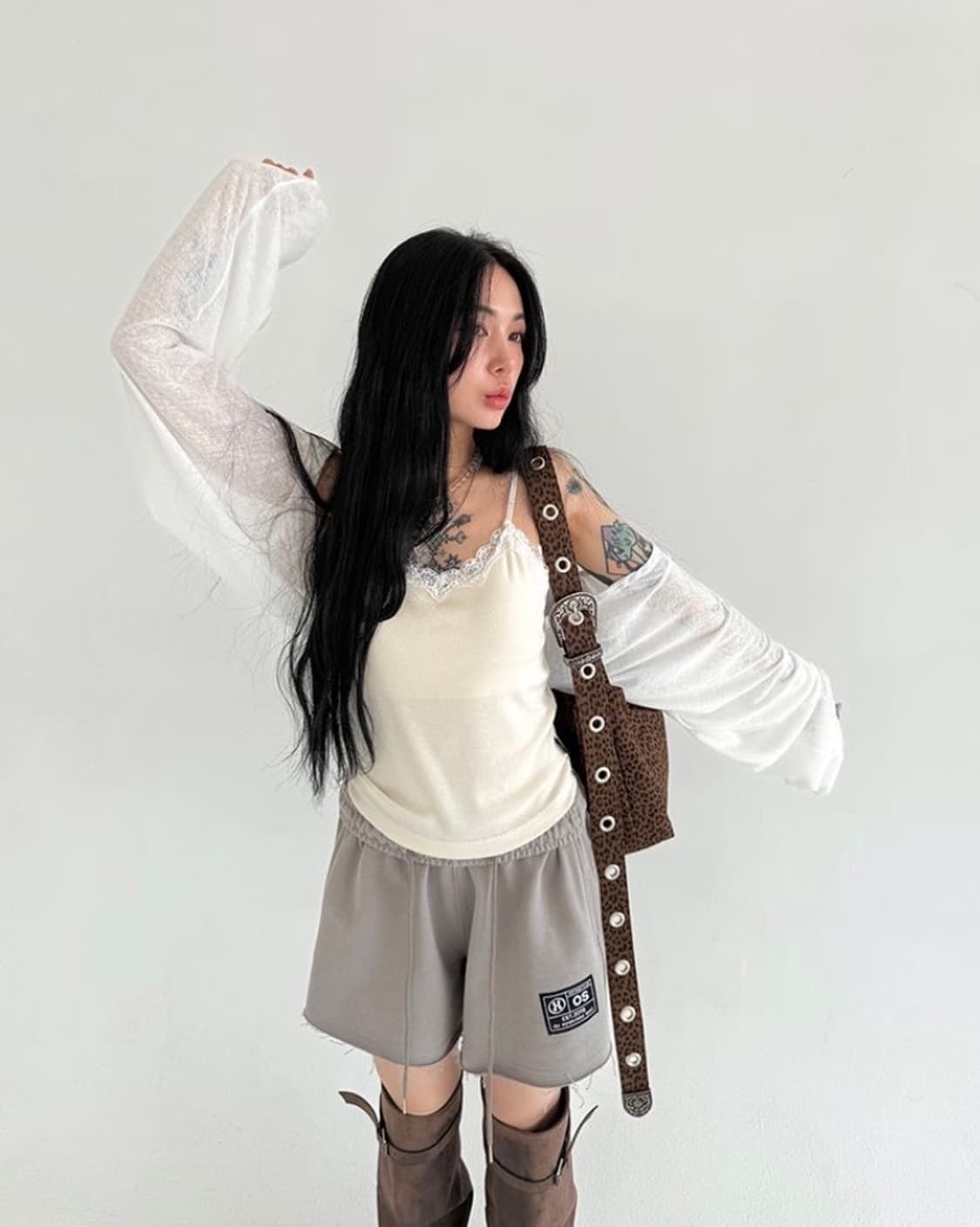 더미스테리어스호텔 레이스 베이직 탑 상품이미지2