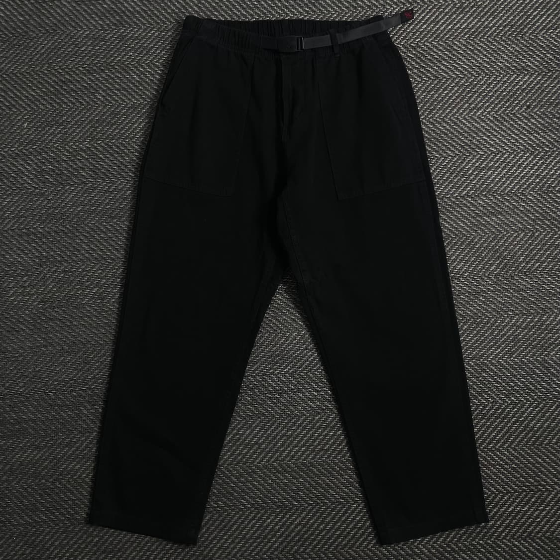 그라미치 벨티드 테이퍼드 치노 팬츠 블랙o 3954 상품이미지1