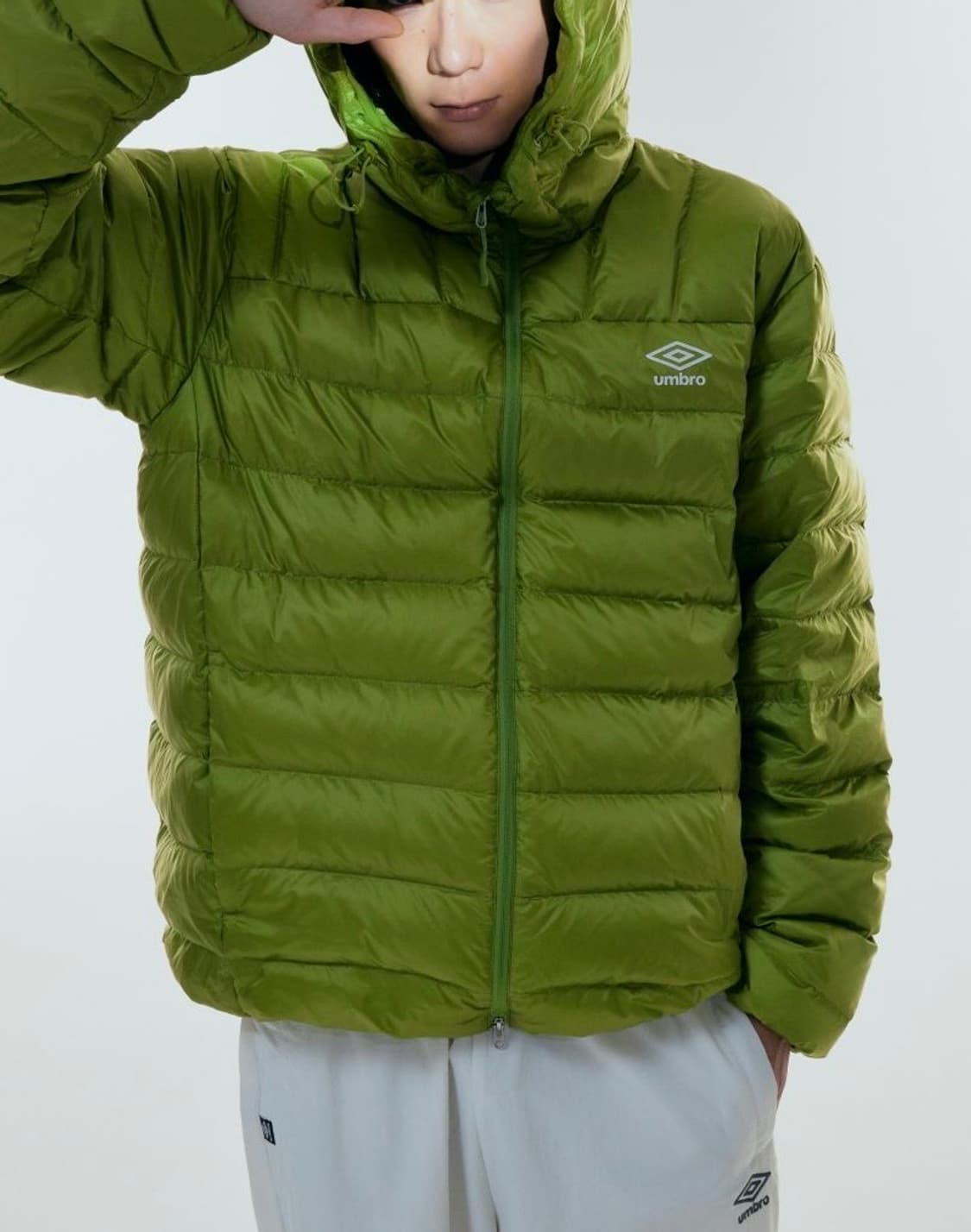 엄브로 페더플렉스 경량 후드형 다운 자켓 올드 그린 상품이미지1
