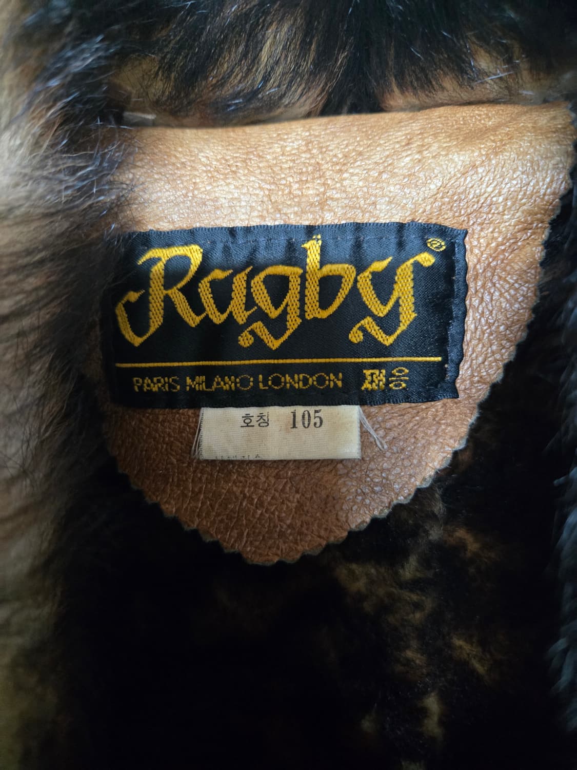 Rugby 양가죽 퍼 트리밍 무스탕 자켓 여105 상품이미지9