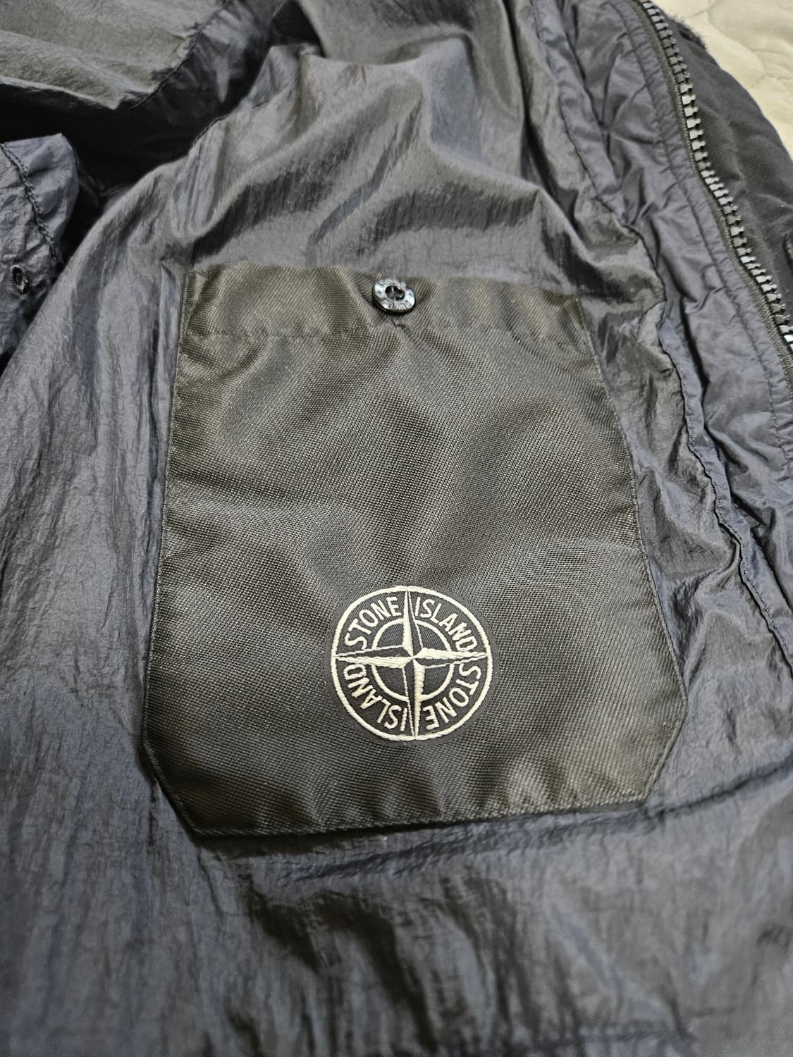 스톤아일랜드 크링클랩스 패딩조끼 와펜 다운베스트 XL 상품이미지8