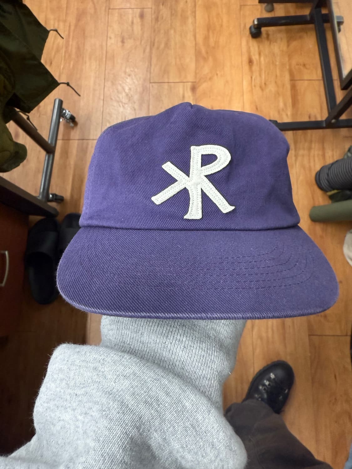 크래커하우스 아뜰리에캡 퍼플 팝니다 상품이미지2