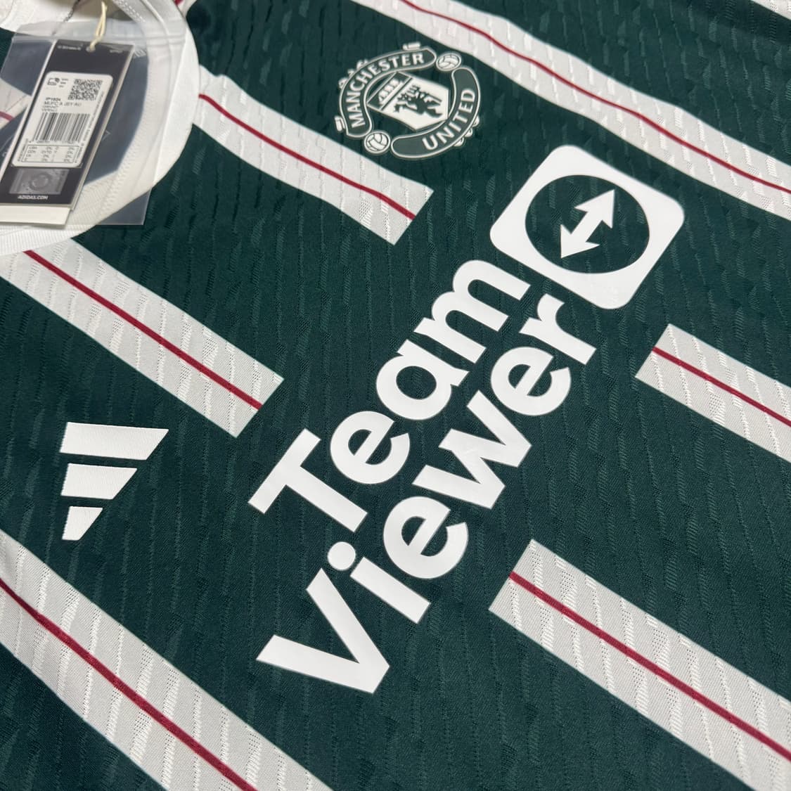 23-24 맨체스터 유나이티드 어웨이 어센틱 유니폼 브루노 페르난데스 상품이미지5