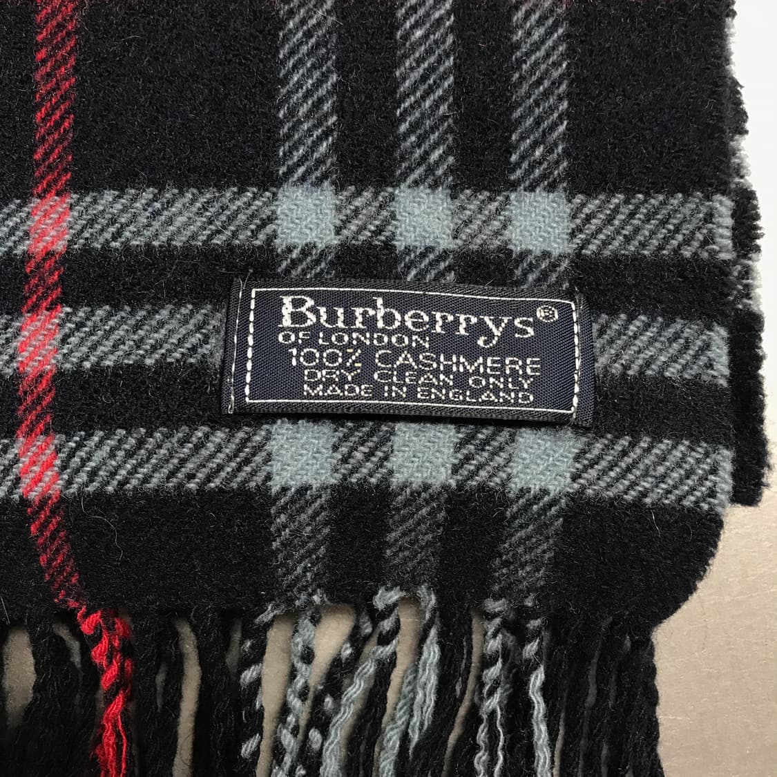 버버리 정품 캐시미어 머플러 네이비 상품이미지4