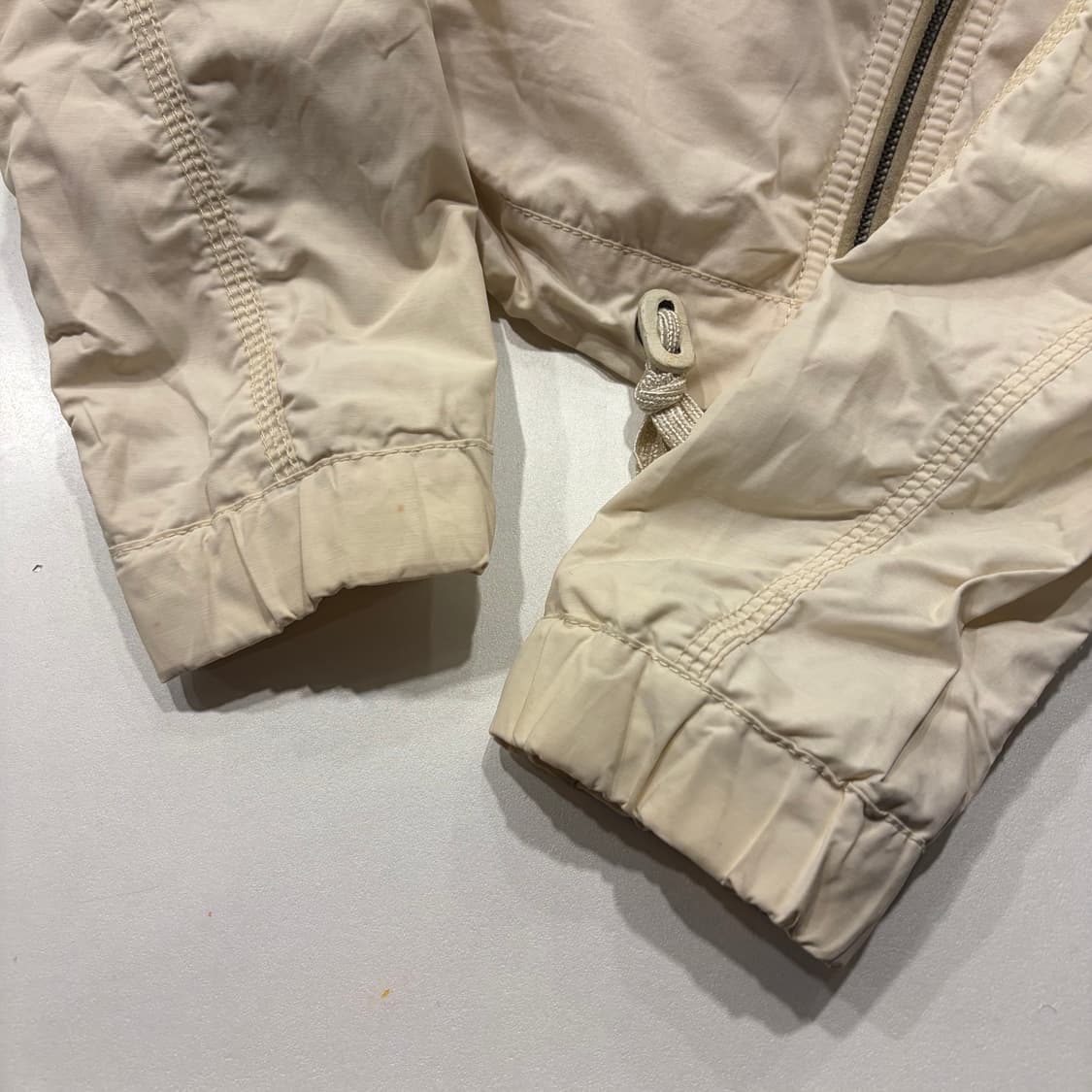 [M] DIESEL 디젤 아이보리색 셔링 수입택 후드 바람막이 D189 상품이미지7