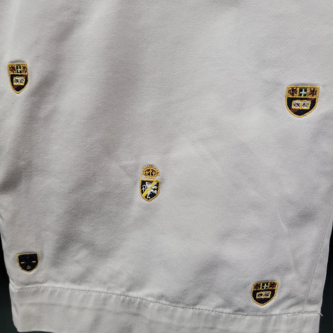 랄프로렌의 크레스트 자수 로고 치노 쇼츠팬츠 상품이미지3