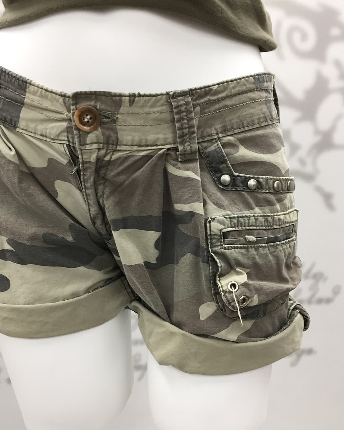 Y2K camo shorts 상품이미지2