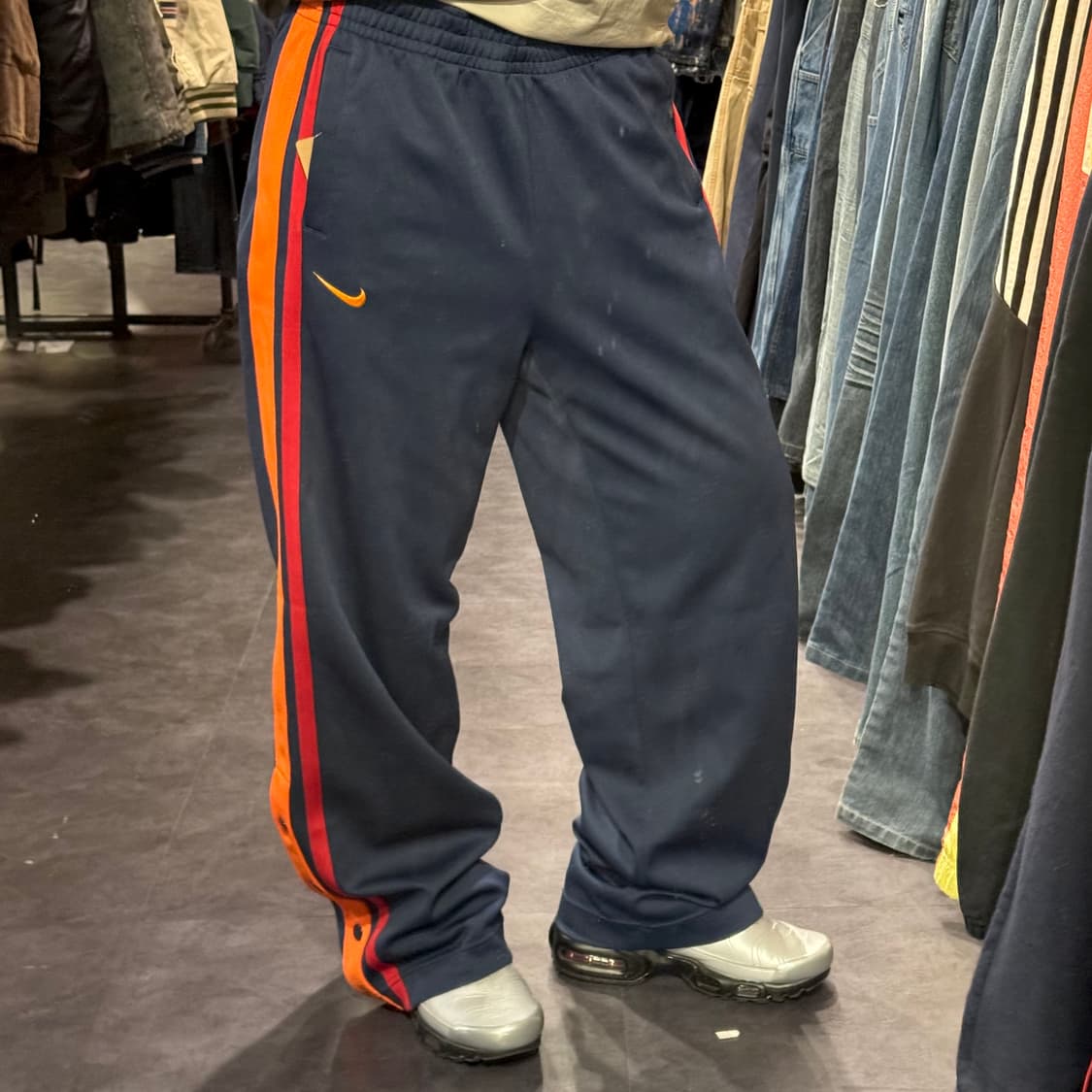 [IM] 나이키 트랙팬츠  상품이미지1