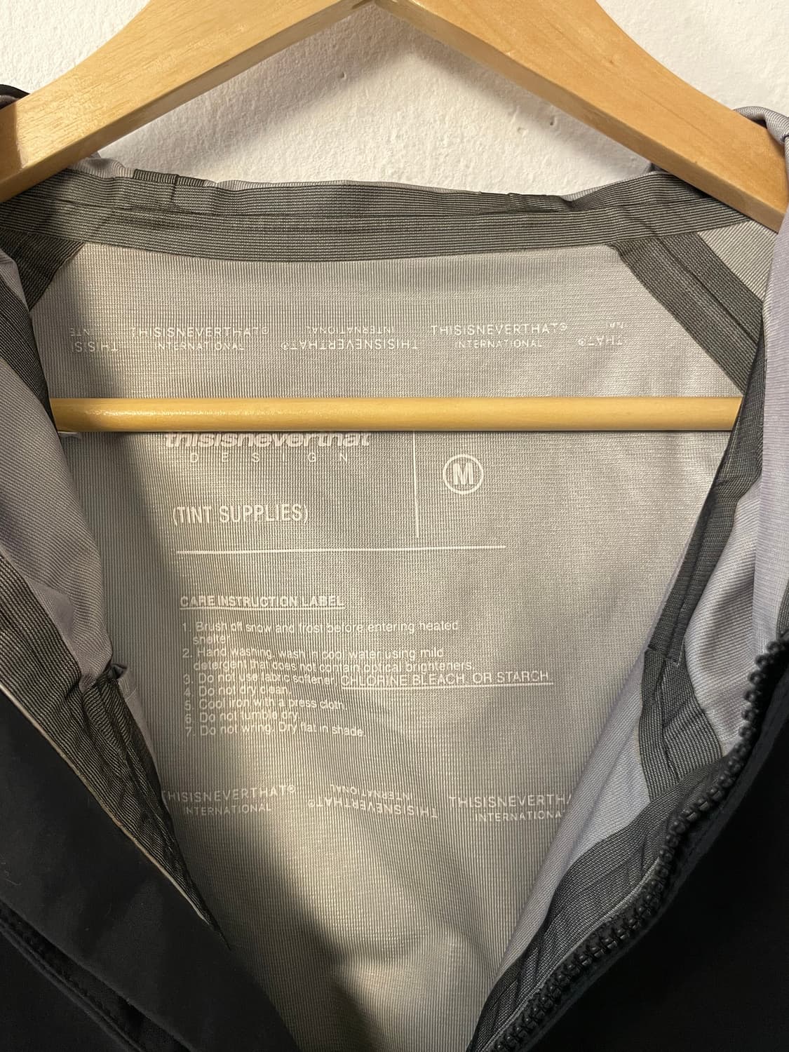 디스이즈네버댓 윈드브레이커 상품이미지6